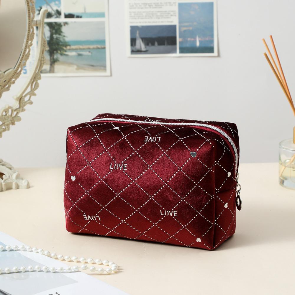High Quality Portable Cosmetic Bag stamping star pattern with Zipper Make Up Storage Bag Soft Velvet Women Toiletry Bag