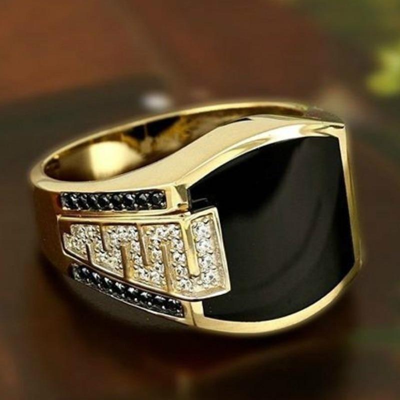 Classic Gold Color Metal Men's Ring with Inlaid Black Stone, Punk Style, Suitable for Engagement, Wedding, Luxury Jewelry