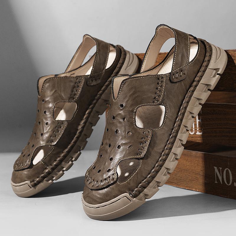 Summer Men Sandals Handmade Leather Shoes Man Outdoor Antiskid Beach Sandals Breathable Hollow Shoes Men Sandals Lightweight