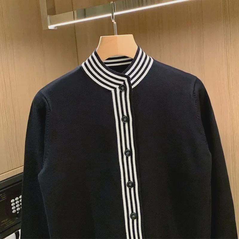 Мужской модный полосатый кардиган с воротником-стойкой в черно-белую полоску: Свитер в европейском и американском осеннем стиле