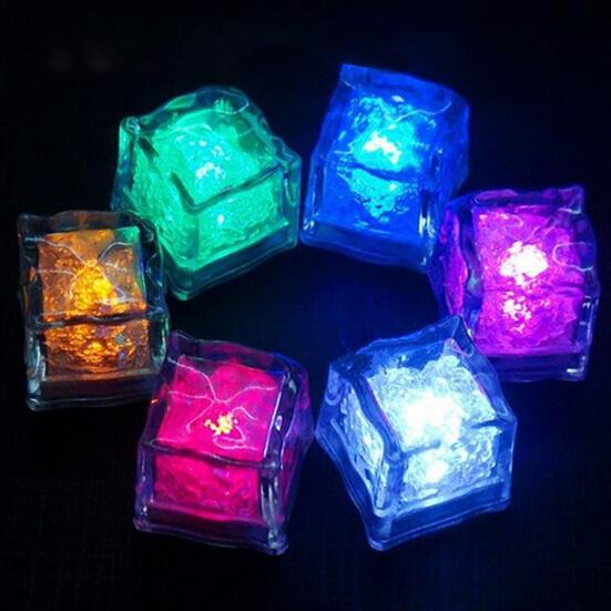 12 шт. Светодиодные светящиеся кубики льда, меняющие цвет при контакте с жидкостью, многоцветные, 7-цветные светодиодные кубики льда, пищевой класс, для вечеринок, свадеб, баров, подсветка для напитков