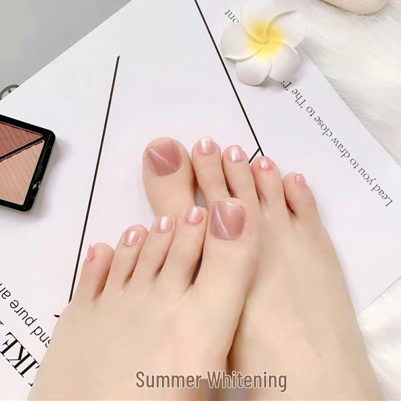 Press-On Toenail Art: Finished Nail Pieces and Wearable Patches