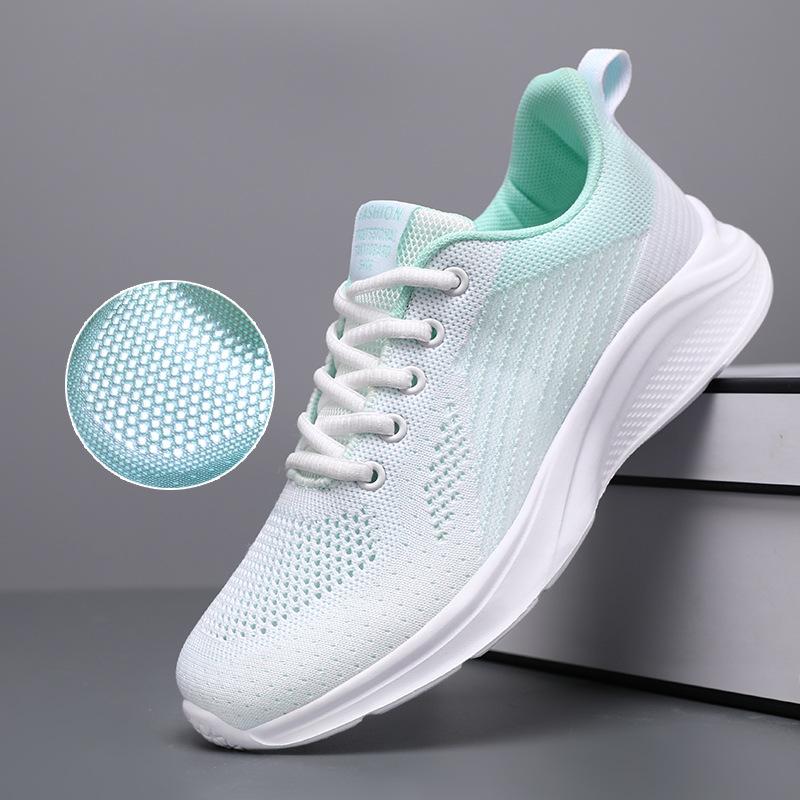 Ultra-light sports shoes spring and autumn new mesh non-slip running shoes flat heel soft sole comfortable and not tired feet casual shoes