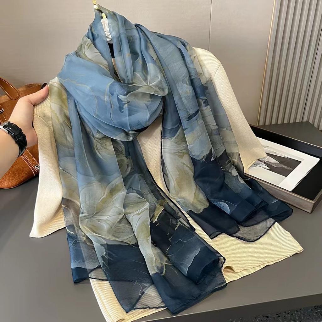 Scarf for Women New Spring and Autumn Big Scarf Fashionable and Versatile Warm Scarf Fashionable Sunscreen Shawl for Mother