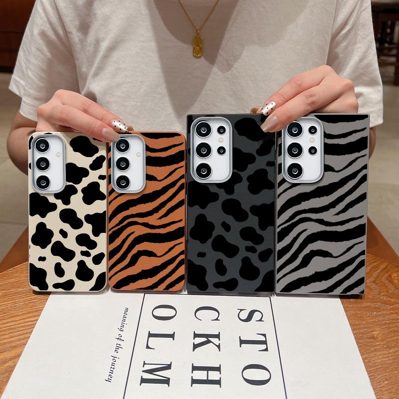 Ударопрочный тонкий матовый чехол для телефона с рисунком коровьей полосы для Samsung S25 Ultra S24 FE S23 S22 S21 A56 A36 A16 A55 A15 с рисунком зебры и мягкой текстурой из ТПУ кожи
