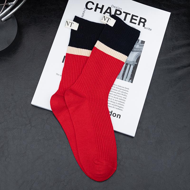 2022 Autumn Women's Color Block Vertical Stripe Mid-Calf Socks - Trendy Slimming Long Leg Korean Style