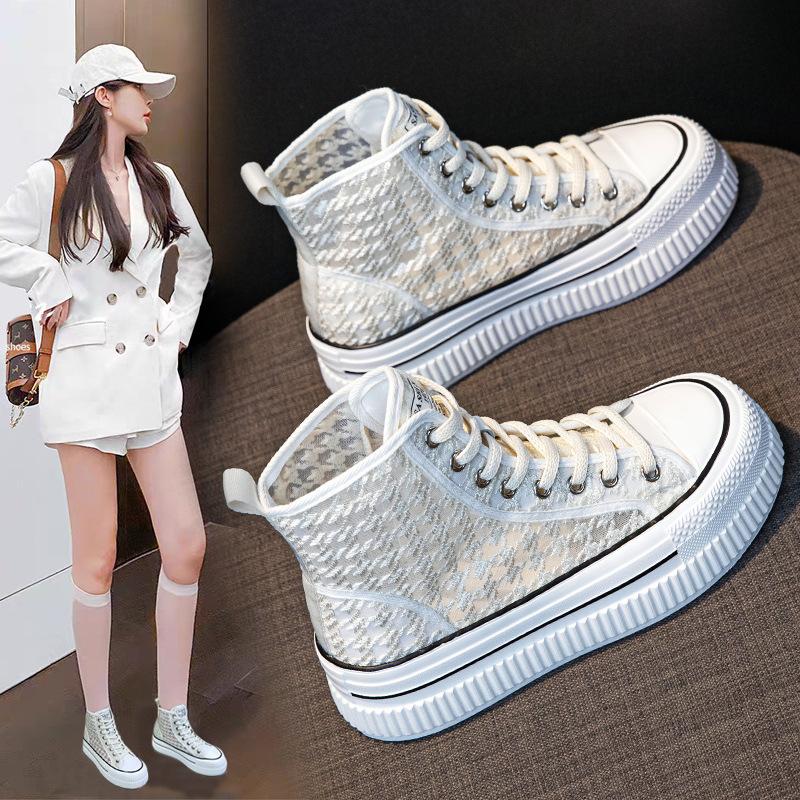 Fashion Breathable mesh shoes with high top and increased height for women lightweight and soft sole 2025 summer new board shoes