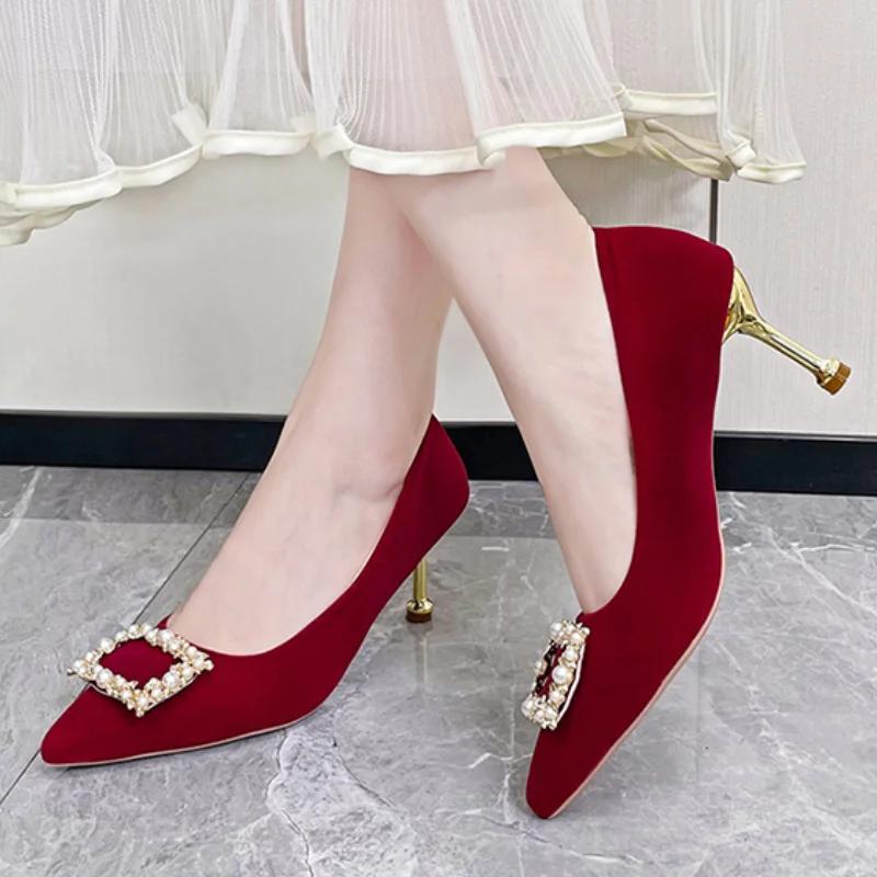 Fashion 2024 New Spring Women's Shoes Temperament Chinese Xiuhe Diamond Pointed Fashion Fine with Bridal Wedding Shoes Dress Shoes