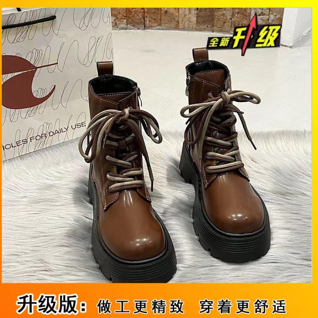 Британские маленькие мужские коричневые ботинки Мартина на платформе женские 2025 осень новые шнуровка ретро короткие ботинки дети