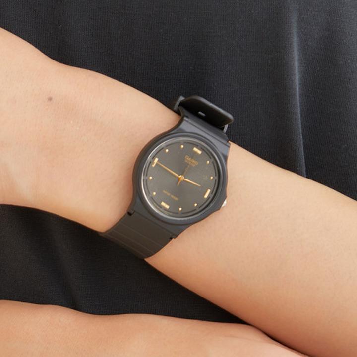 Casio Женские YOUTH Черные часы MQ-76-1AL MQ-76-1AL