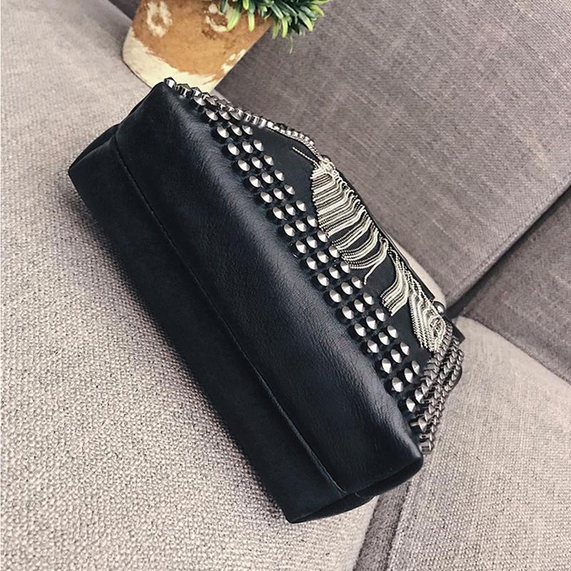 Jierotyx Винтажная женская сумка с кисточками на плечо, готические кошельки и сумки с шипованным ремешком через плечо, кожаная сумка