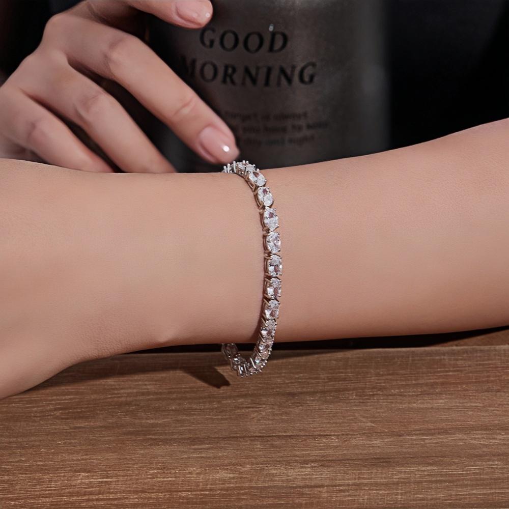 White Oval Zircon Luxury White Color Bracelets For Women Ladies Shining Oval Shaped AAA Cubic Zircon Party Wedding Jewelry
