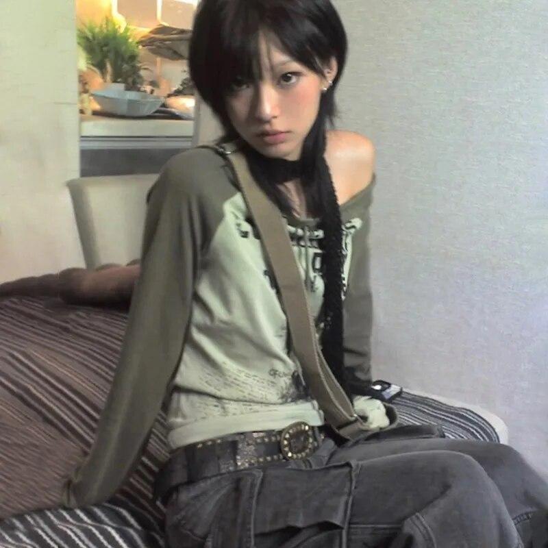 2KWEIRD Japanese Y2k Off Shoulder T-shirt Grunge Aesthetics Graffiti Print Long Sleeve Tee Shirt Vintage Harajuku Streetwear 90s