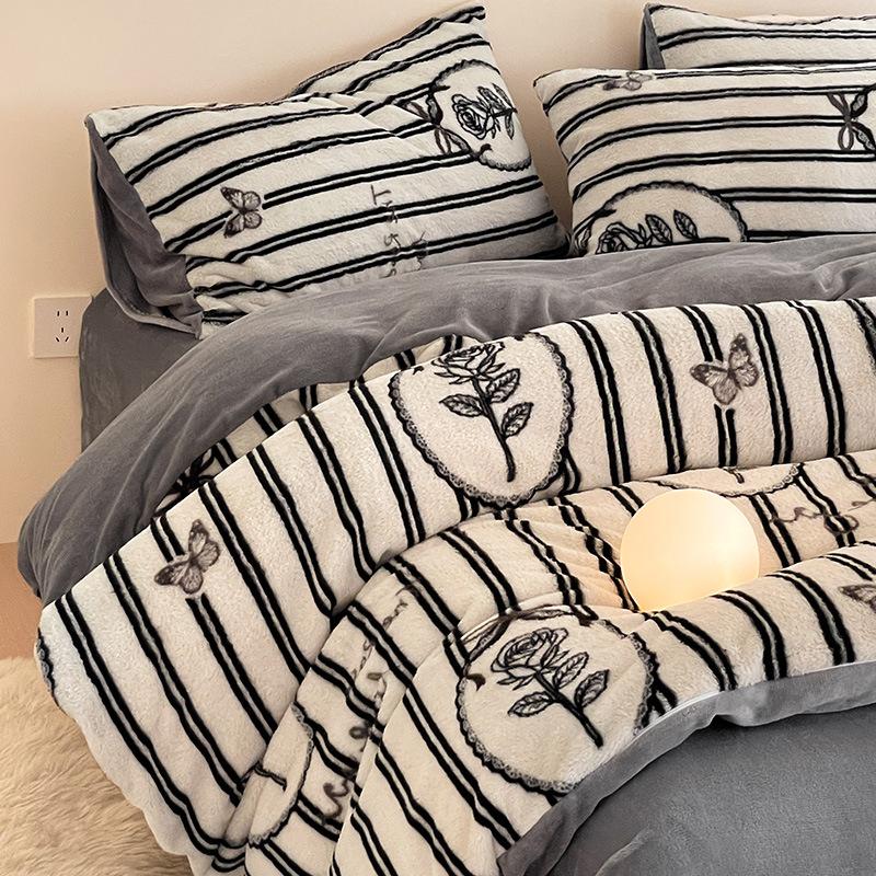 Rabbit Fleece Four-Piece Set, Thickened Milk Fleece Quilt Cover, Coral Fleece Bed Sheet Quilt Cover, Fleece Bedding