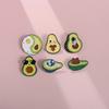 Восхитительная серия «Авокадо» Металлический значок «Кошка-астронавт» Забавная брошь в форме сердца для повседневной носки