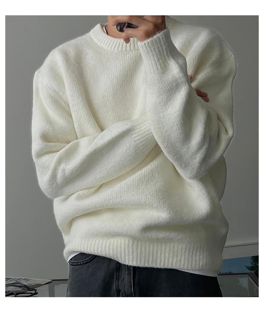 Men's Solid Color Round Neck Knit Sweater - Drop Shoulder, Warm, Versatile, Lazy Style, Thickened Outerwear for Spring and Autumn.