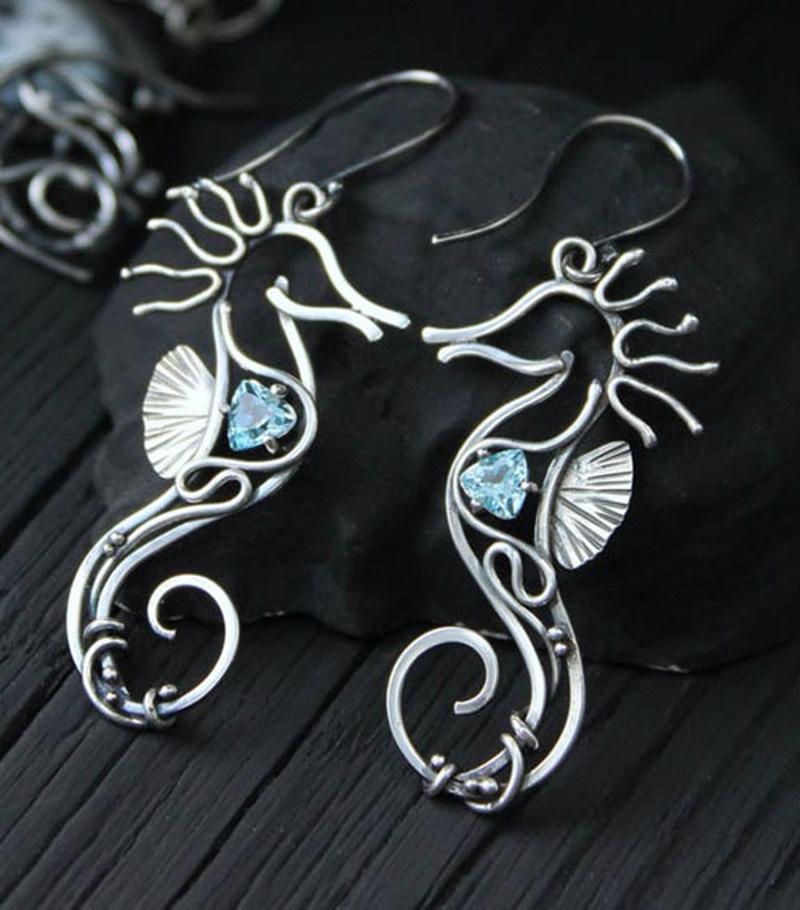 Retro Ethnic Silver Color Spiral Half Circle Heart Earring Vintage Jewelry Antique Metal Carved Pattern Seahorse Dangle Earrings