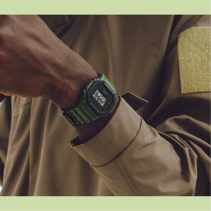 Casio Мужские часы G-SHOCK на смоляном ремешке, водостойкость 200 м, ударопрочные, с будильником, кварцевые, DW-5610UU-3