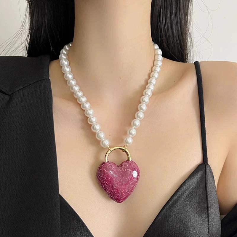Retro Women's Sparkling Heart-Shaped Pendant Pearl Necklace 2025 New Heart-Shaped Necklaces Fashion Trendy Jewelry Accessories