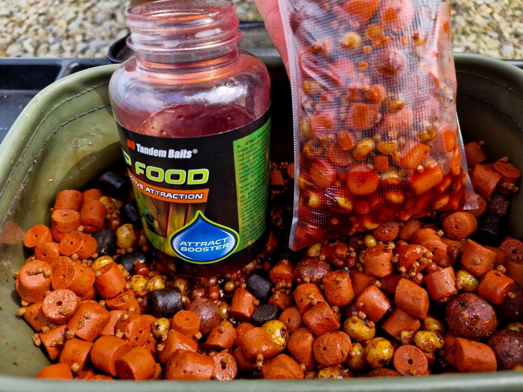 Carp food pva attract booster karpiowy 300ml ananasowy sok
