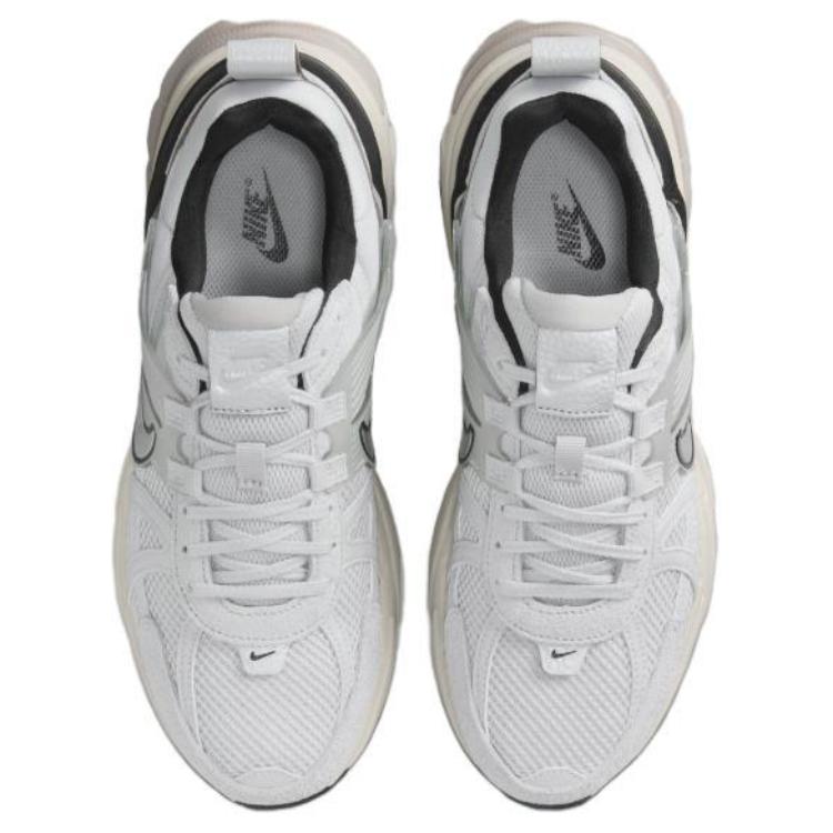 Nike Женские кроссовки V2K Run Pure Platinum Chrome FN6703-002