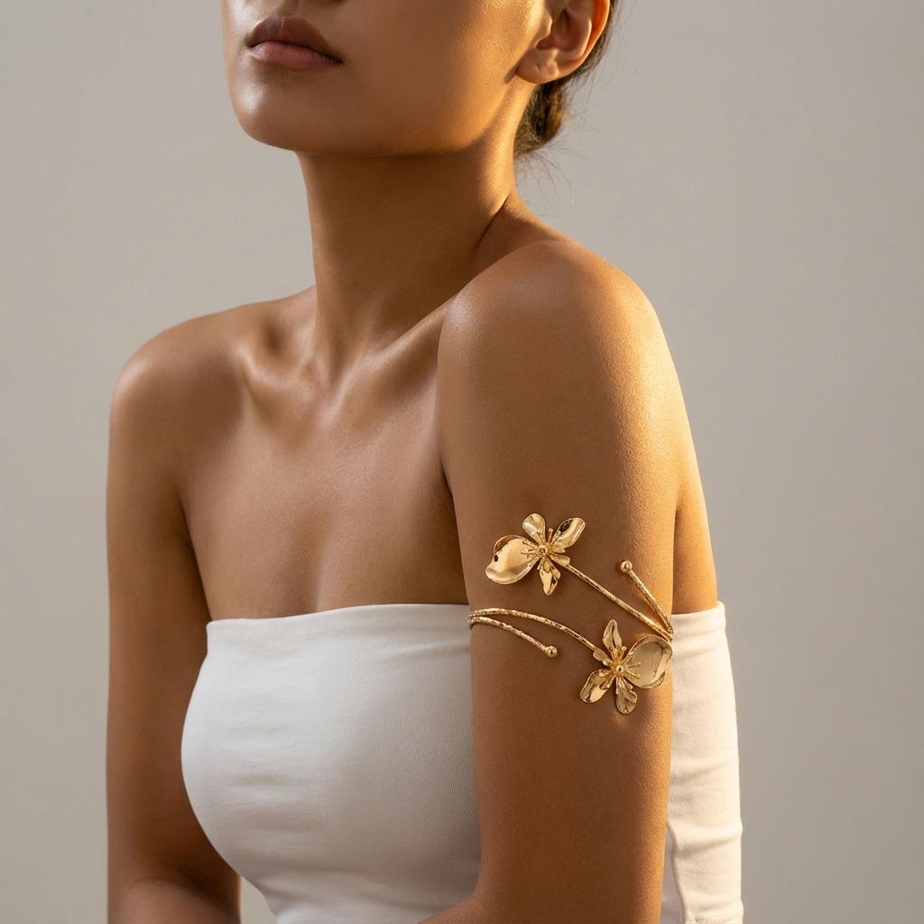 Vintage Elegant Gold Color Floral Arm Cuff Bangle for Women Trendy Adjustable Spiral Upper Arm Bracelet Summer Beach Jewelry