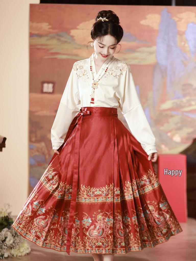 Ming Dynasty-inspired Embroidered Hanfu Skirt and Top Set