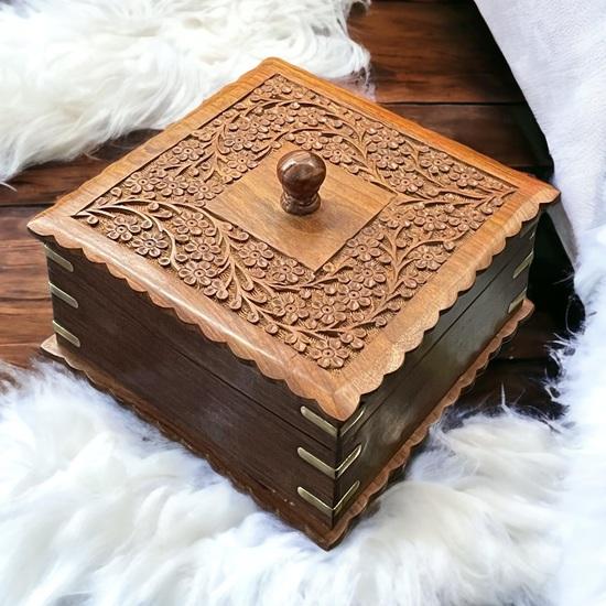 22 Cm Sheesham and Teakwood Dry Fruit Box 4 Partition Handmade Hand Carving Carved Lid Glass Lid Square Shape
