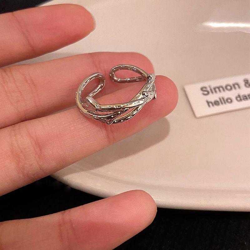 Korean Style Open Index Finger Rings - Thorn Rose Vine Design for Couples and Students