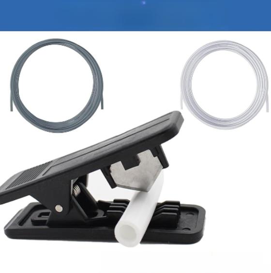 10-метровая сменная ПТФЭ-трубка для подачи филамента 3D-принтера. Разработана для снижения трения и повышения долговечности.