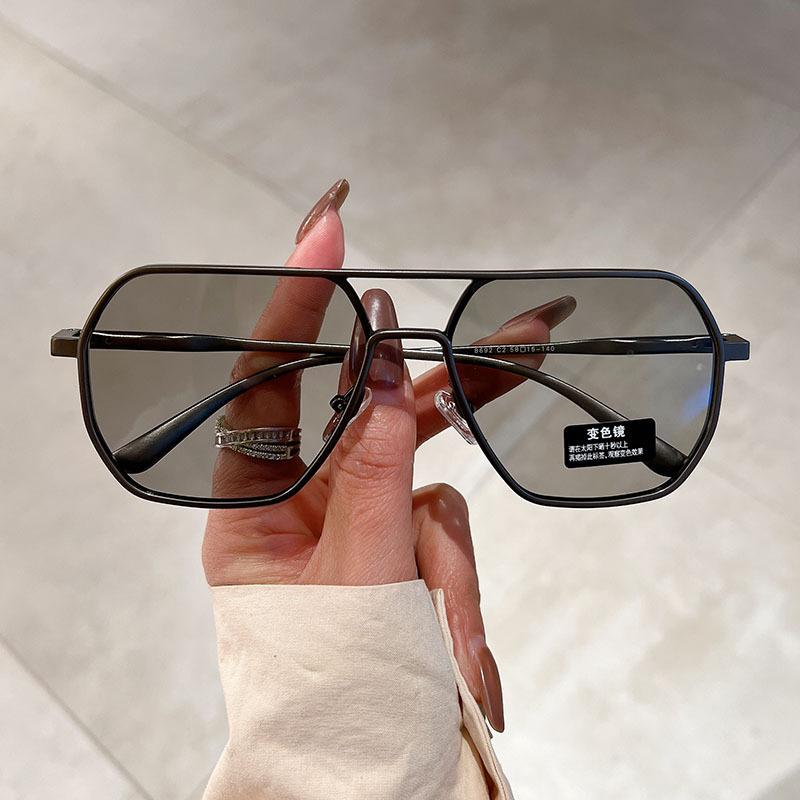 Солнцезащитные очки для мужчин, для водителей, с защитой от ультрафиолета, с сильным светом, в стиле ретро, простые, высококачественные, меняющие цвет, трендовые уличные солнцезащитные очки