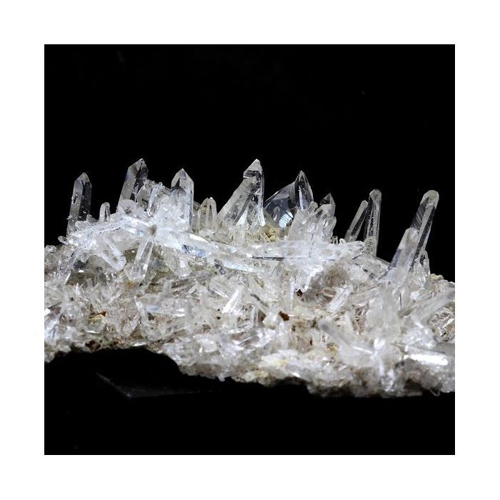 Pierres et Minéraux. Quartz Muzo. 178.5 ct. Vaulnaveys, Isère, France.