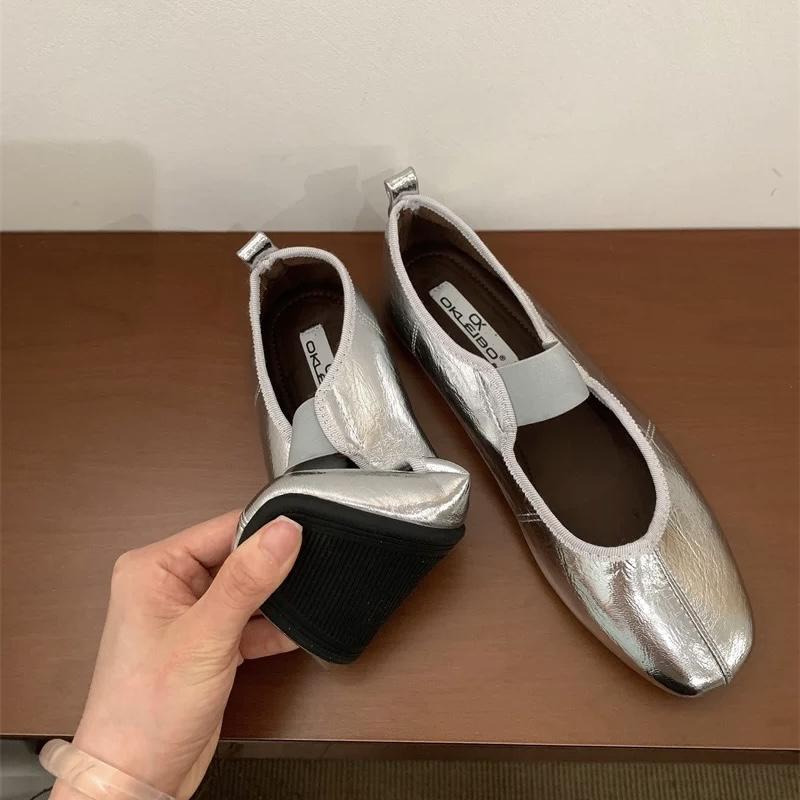 Модные SUOJIALUN 2025 Осень Женские Туфли на Плоской Подошве Модные Туфли Мэри Джейн с Закругленным Носком и Мелким Вырезом Слипоны Мягкие Плоские Повседневные Платье Одинарные Туфли