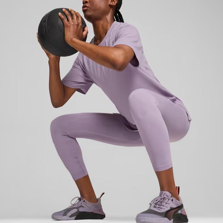 Puma Женская футболка с коротким рукавом и круглым вырезом Cloudspun, мягкая, влагоотводящая, цвет светло-сливовый 525776-30