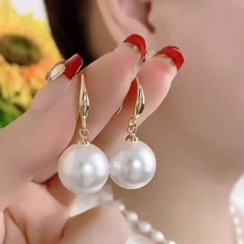 2024 Серьги-подвески с жемчугом класса люкс в красном цвете: Женская мода, Стиль с утонченным темпераментом