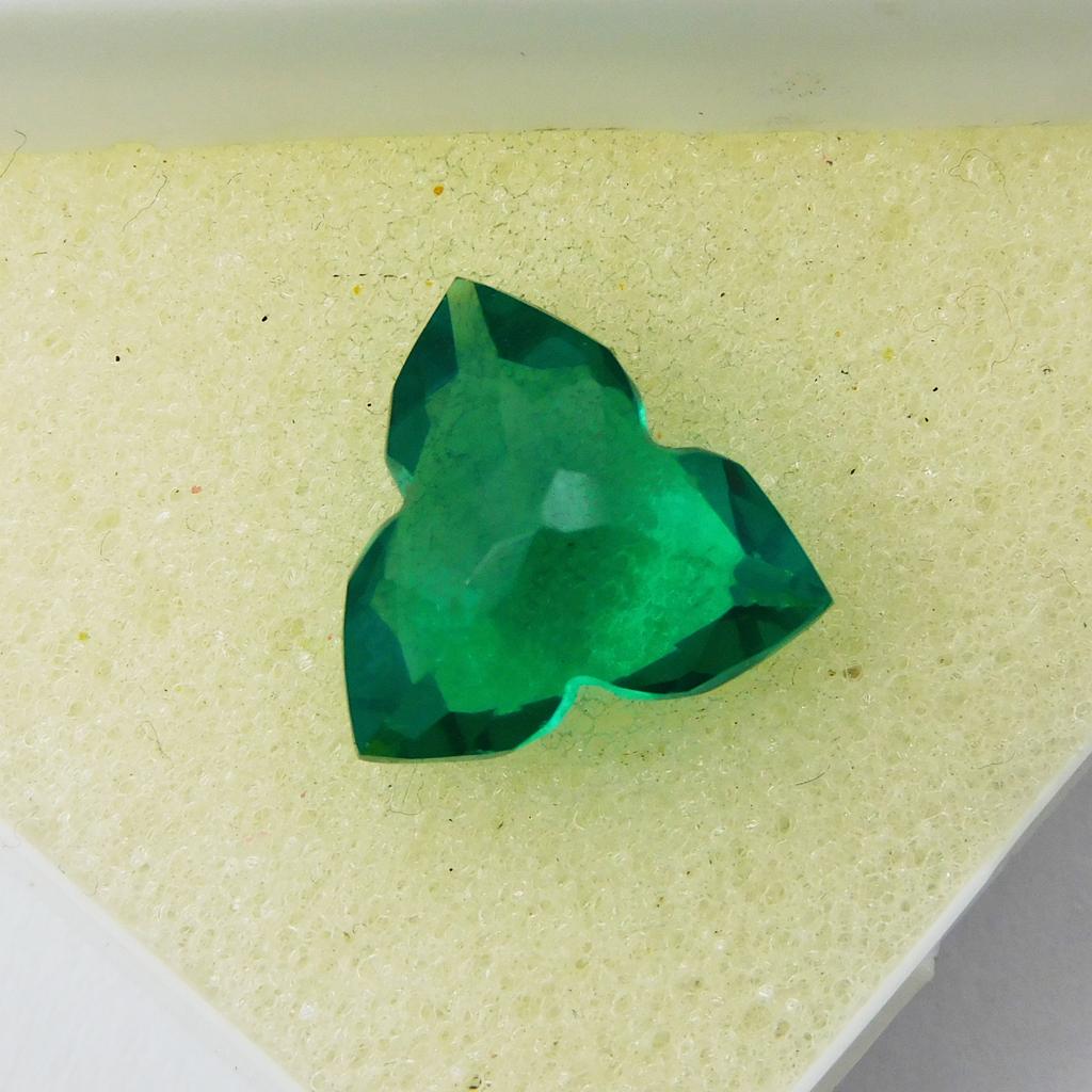 Green Garnet 8.65 Ct Natural Loose Gemstone Extremely Rare Fancy Cut