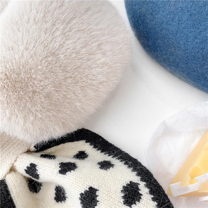 Autumn and Winter Imitation Rabbit Velvet Cross Polka Dot Knitted Fishtail Scarf Scarf Female Korean Version of Warm Neck Protection
