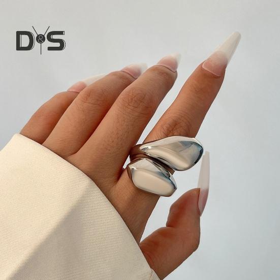 Женское кольцо в стиле хип-хоп, крупное, нестандартное, глянцевое, витое кольцо, каплевидное, сплавное, плиссированное кольцо, модные аксессуары