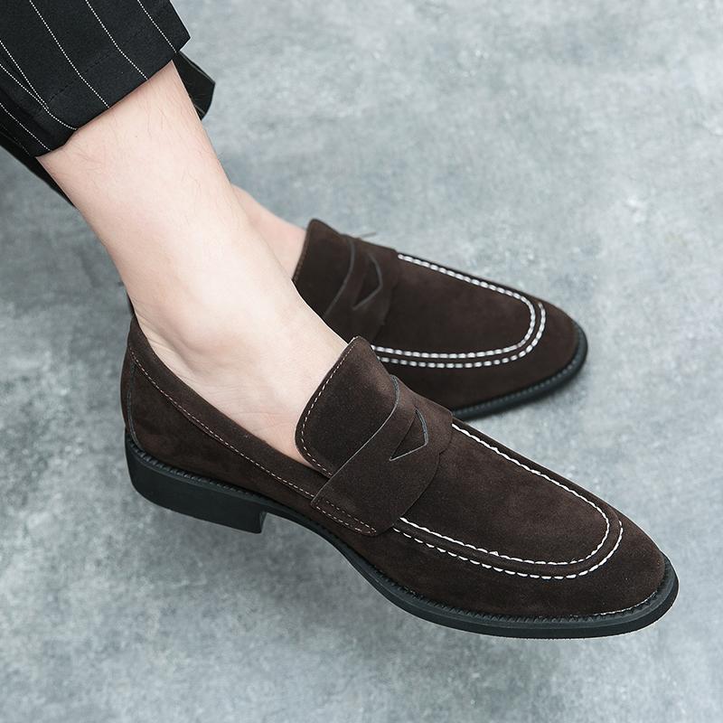 Pointed Men's Loafers Minimalist and Versatile Styles Wedding Party Leisure Business Outdoor Walking Men's Slip On Shoes New