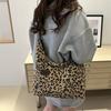 Популярная модная портативная сумка-тоут с леопардовым принтом, женская зимняя новая сумка через плечо большой вместимости, сумка-мессенджер для поездок на работу