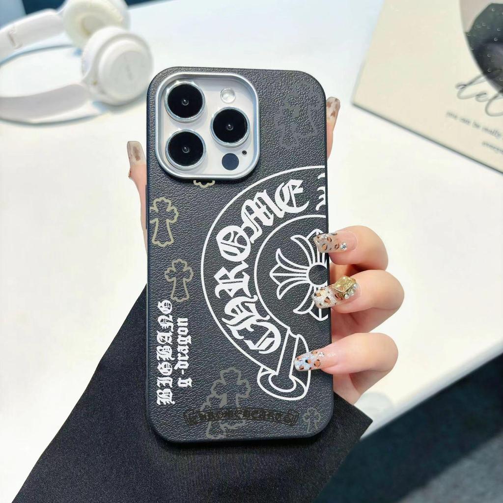 Мягкий защитный чехол Tide Cross с текстурой кожи для Apple 16 Pro Max & 15 Pro, дизайн Chrome Hearts