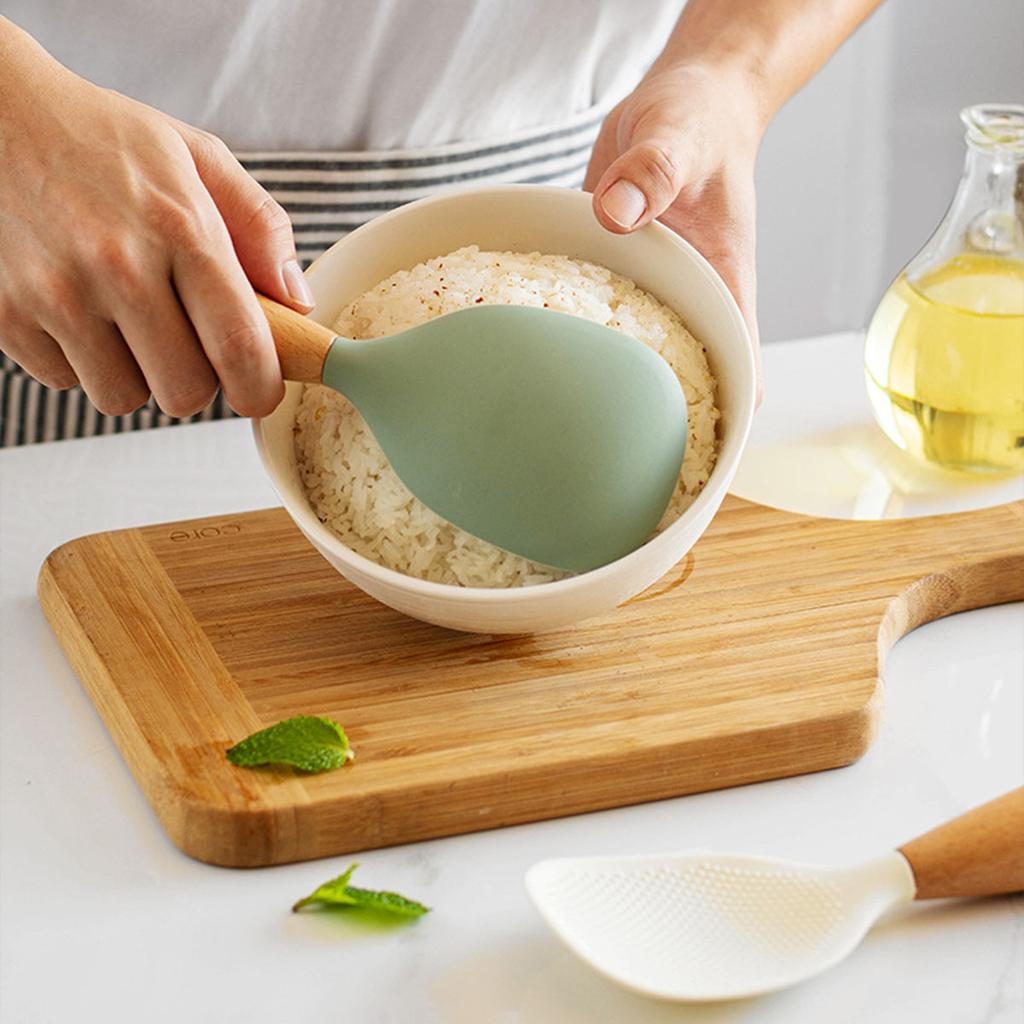 1pc Silicone Rice Serving Spoons with Wooden Handle Heat Resistant Rice Spoon Nonstick Standing Rice Ladle Scooper
