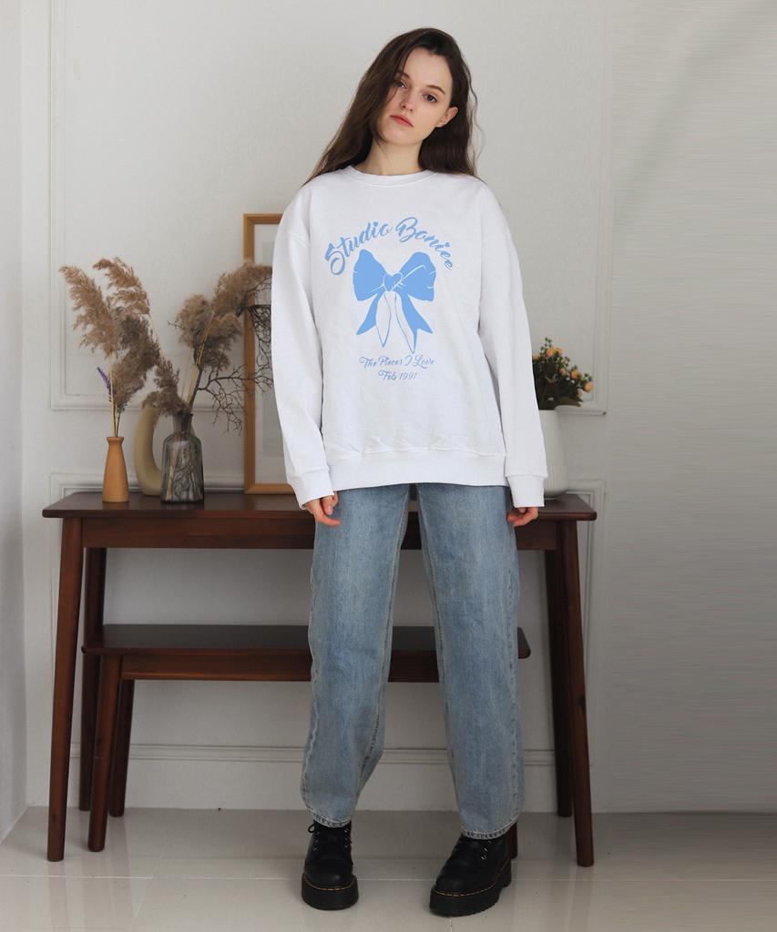 BONIEE [Fleece Lined] Ribbon Graphic Oversized Sweatshirt White