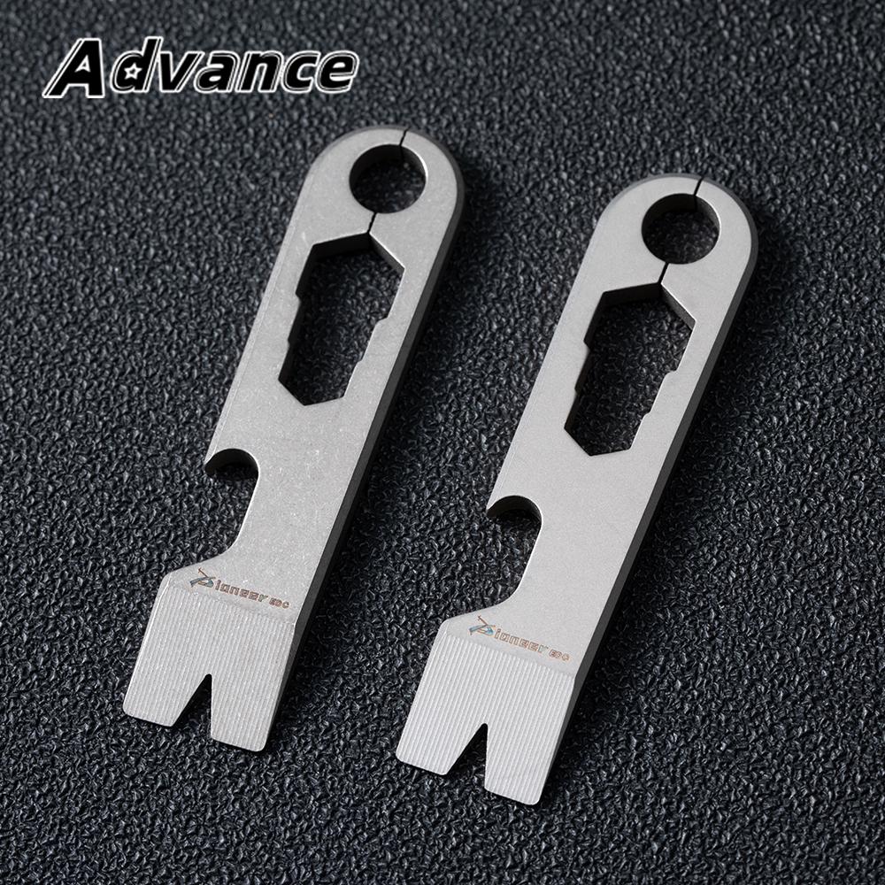 Mini Outdoor Portable EDC Tool Titanium Alloy Keychain Bottle Opener Outdoor Tool 4