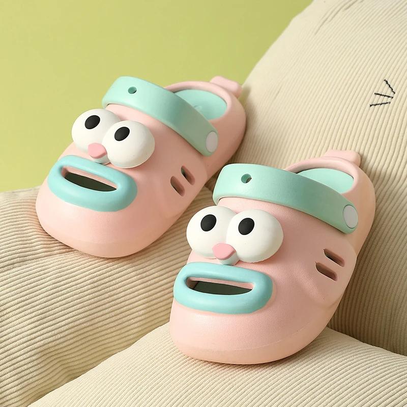 Летние детские сандалии для девочек и мальчиков, милые детские тапочки с героями мультфильмов, нескользящая детская обувь на толстой подошве для купания, пляжная обувь для игр в воде