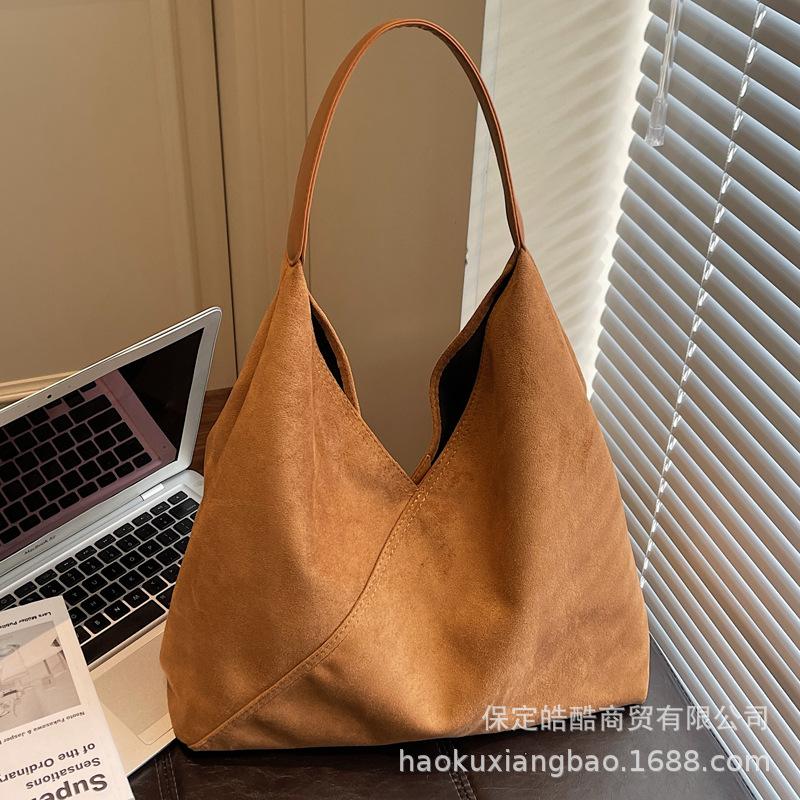 Изысканная и универсальная модная вместительная сумка-шоппер на плечо для поездок на работу, ощущение высокого класса, новая женская сумка-тоут осень 2025 года