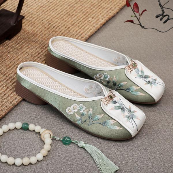 Модные домашние тапочки Женские лоферы на квадратном каблуке Шлепанцы с закрытым носком Массажный блок Цветочная ткань Вышивка Квадратный носок Каблук-блок Обувь Лоа