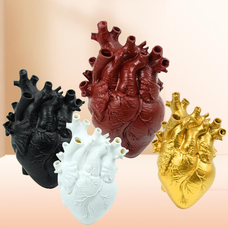 Цветочная композиция в форме сердца, украшение, гостиная, тумба под телевизор, кабинет, поверхность рабочего стола, панель, ваза, украшение