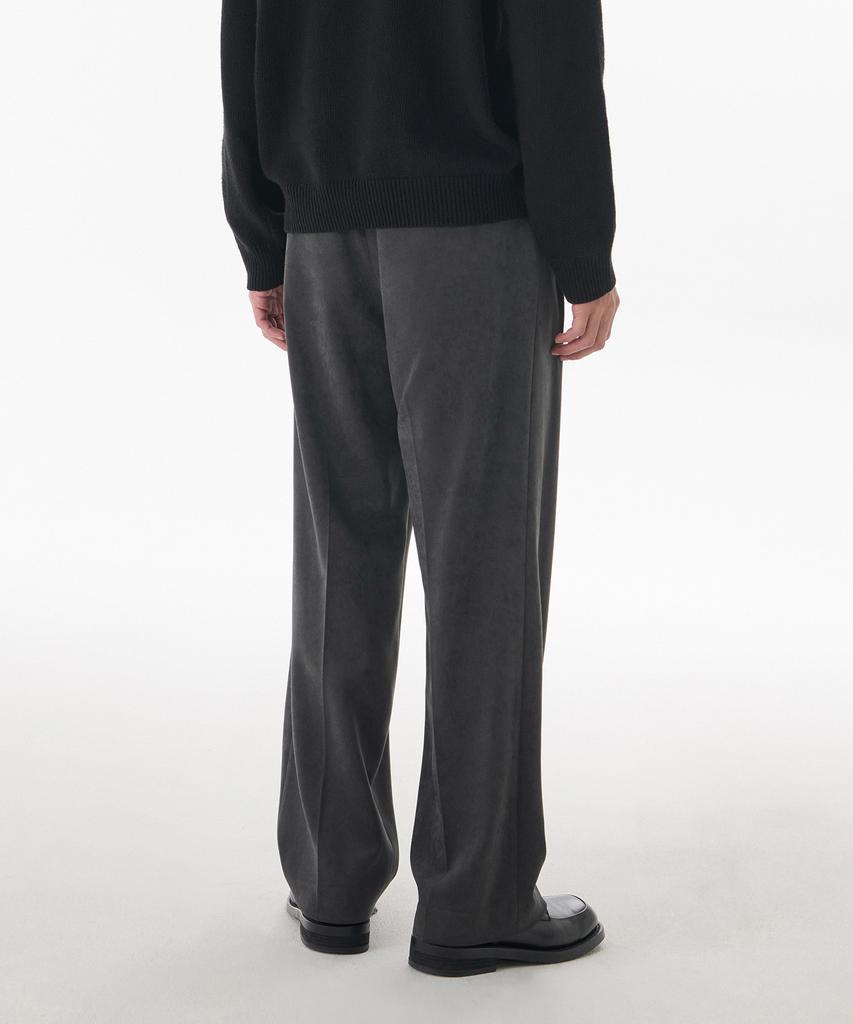 MUSINSA STANDARD Brushed Two-Tuck Wide Hidden Elastic Waist Slacks [Gunmetal]