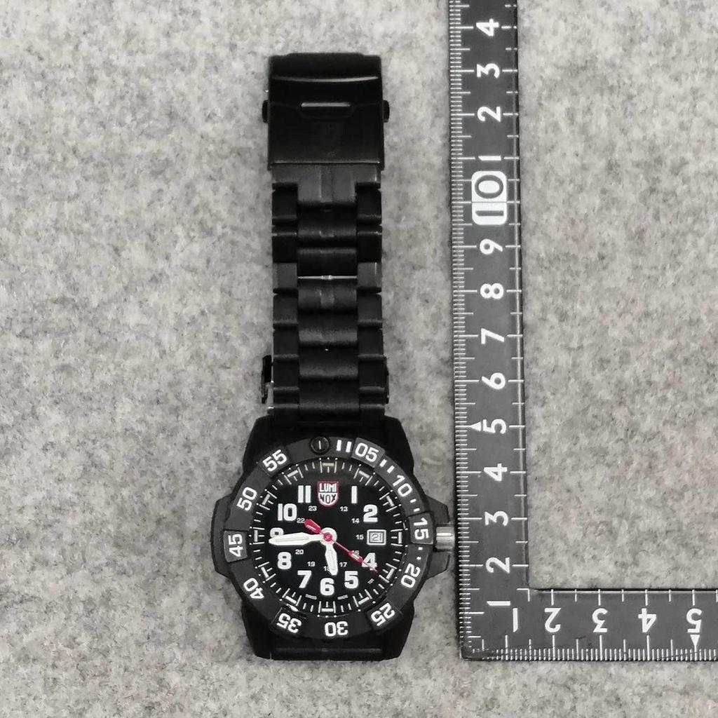 Б/у Кварцевые аналоговые часы LUMINOX 3502.L